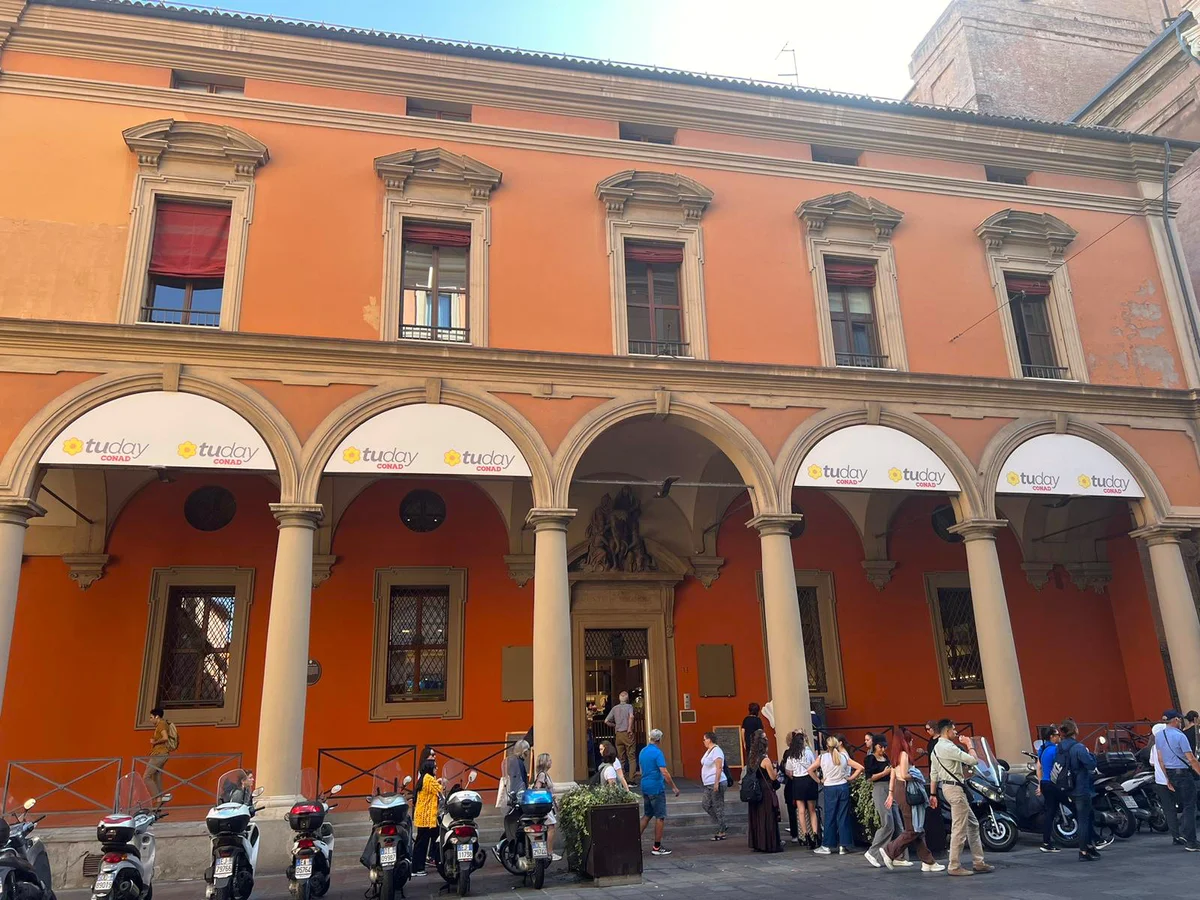 Esterno Bologna Tuday.jpeg